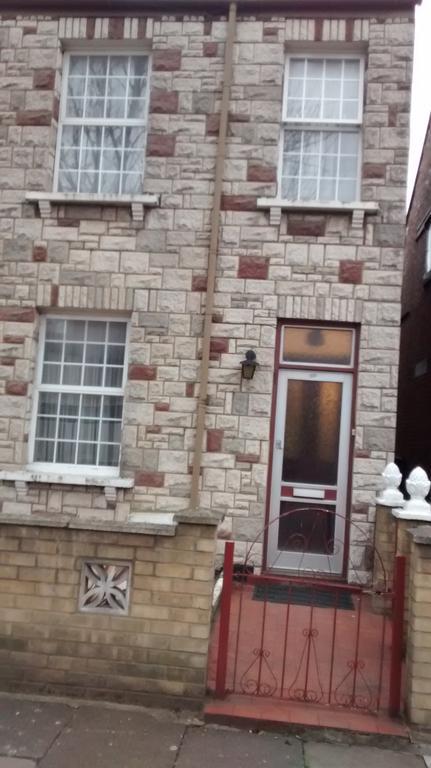 Acton Lodge Guest House London Bagian luar foto