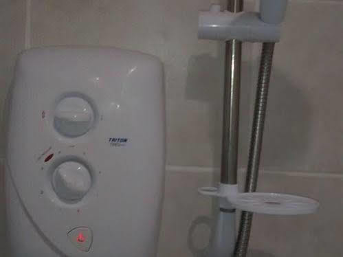 Acton Lodge Guest House London Bagian luar foto